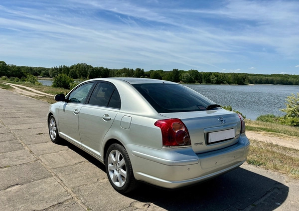 Toyota Avensis cena 16900 przebieg: 278000, rok produkcji 2007 z Połczyn-Zdrój małe 277